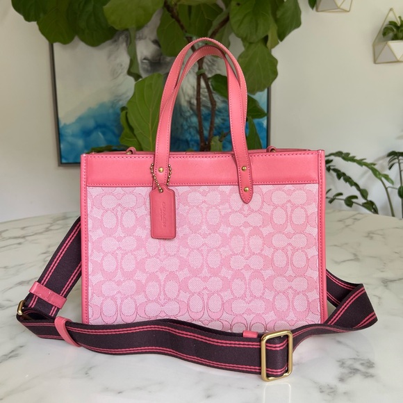 Coach Field Tote 30 Crossbody In Signature Jacquard Taffy Pink Brass C3282 - Picture 1 of 16
